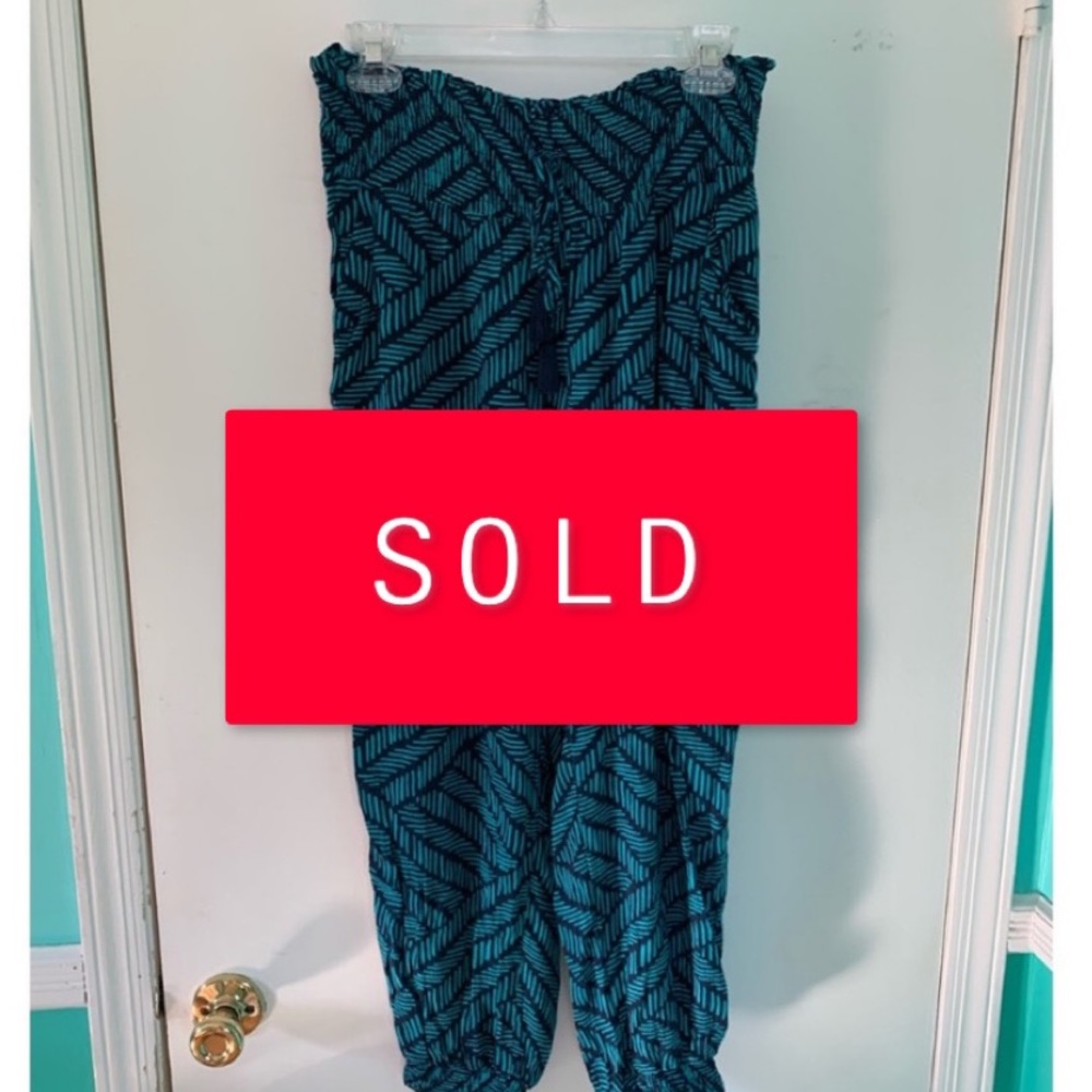 ❌SOLD❌Aerie teal and navy flowy joggers